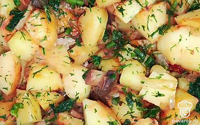 При подаче добавьте мелко нарезанный укроп.