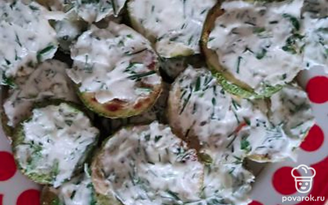 Закуска из кабачков и свежей зелени — Рецепт с фото