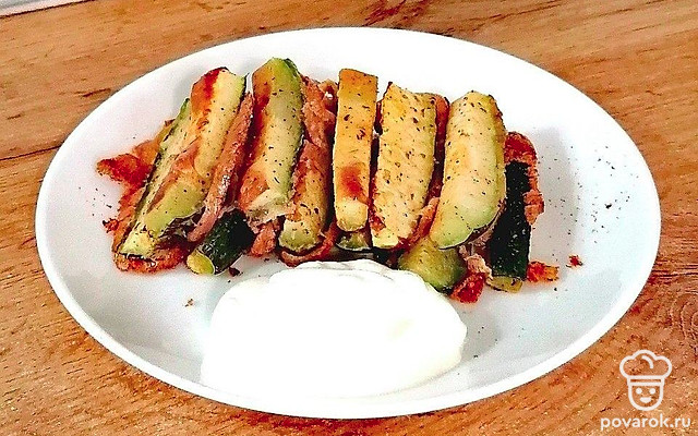 Цукини в кляре, запеченные в духовке — Рецепт с фото