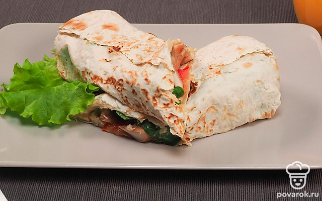 Цезарь-ролл в лаваше — Рецепт с фото