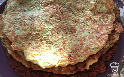 Готовые блины убираем остывать.