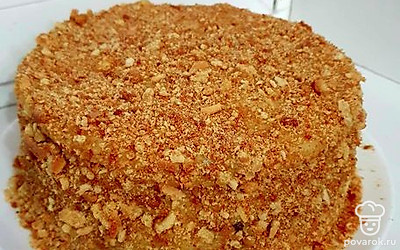 Подавайте торт, когда он настоится сутки. 