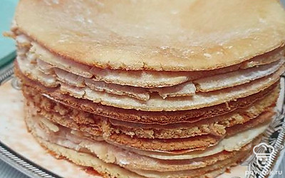 Вот столько коржей получилось. 