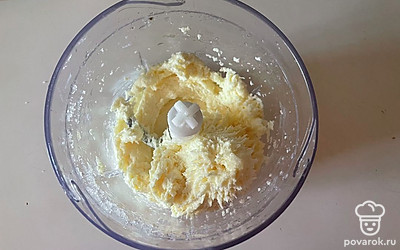 Все ингредиенты тщательно перемешайте.