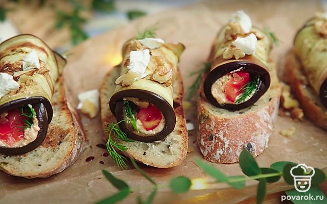 Баклажановые рулетики — Рецепт с фото