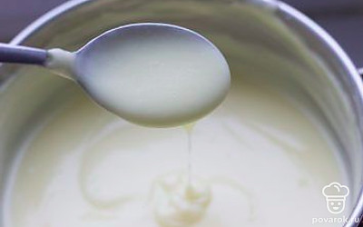 Смесь поставьте на паровую баню.
