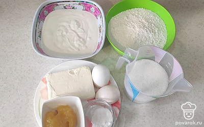 Подготовьте необходимое количество сыпучих ингредиентов.