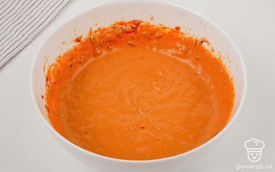 Перемешайте крем до однородного состояния.