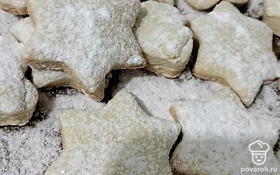 Посыпьте печенье сахарной пудрой и подайте к столу. Приятного аппетита.