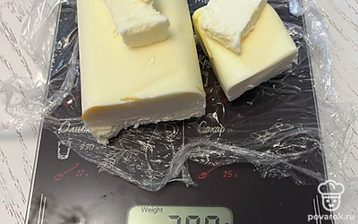 Возьмите сливочное масло.