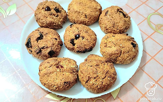 Овсяное печенье с финиками и медом — Рецепт с фото