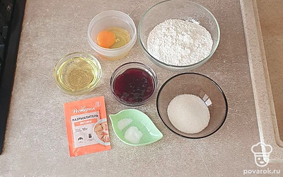Подготовьте все ингредиенты. Они должны быть комнатной температуры.