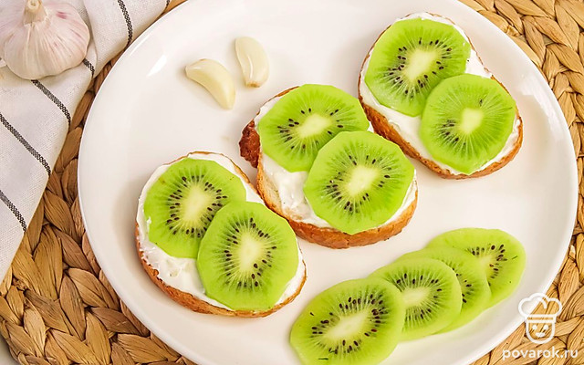 Гренки с киви — Рецепт с фото