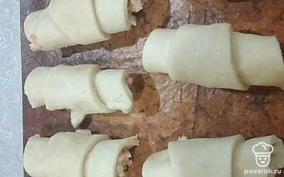 Выпекайте в разогретой духовке 25 минут при 180 градусах. 