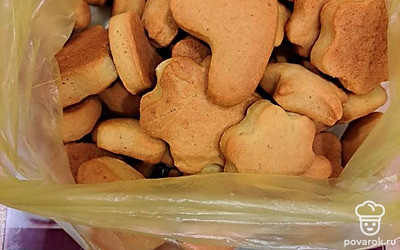 Из указанного количества ингредиентов получается примерно 400 граммов печенья. 