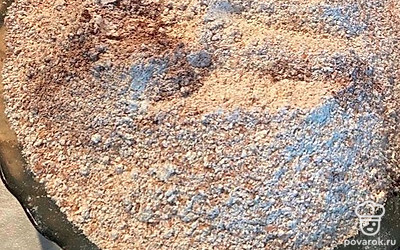 Далее нам понадобится 400 граммов перемолотой овсянки.