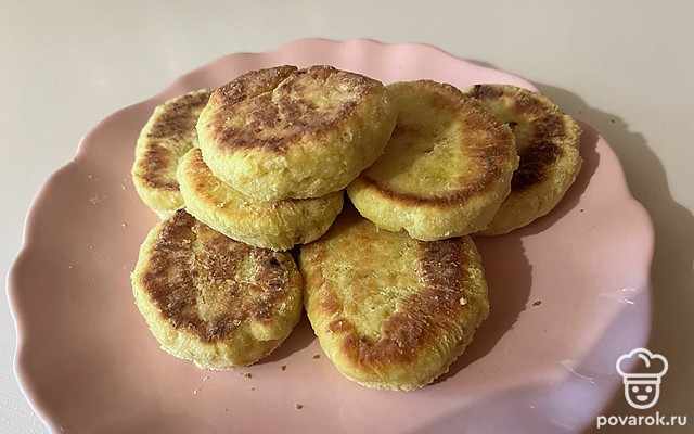 Банановое печенье со сметаной на сковороде — Рецепт с фото
