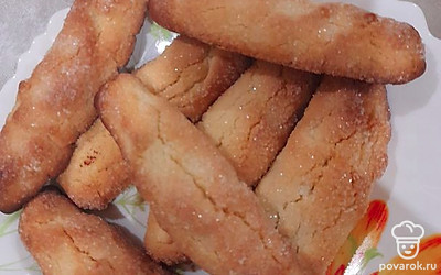 Подавать к кофе или чаю.