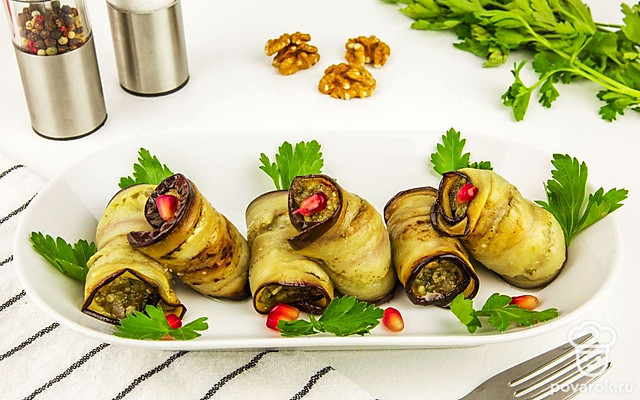 Рулет из баклажанов по-грузински — Рецепт с фото
