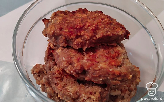 Овсяное печенье с бананом и орехами — Рецепт с фото