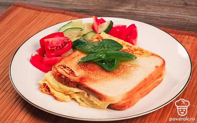 Сэндвич с омлетом — Рецепт с фото