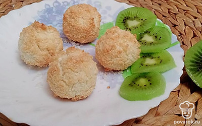 Печенье подаём со свежими фруктами. Приятного аппетита. 