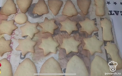 Выпекать 10-15 минут. До золотистого цвета.