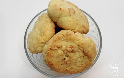 Подавайте печенье к чаю или кофе. Приятного аппетита.