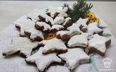 Подавайте рождественское печенье к чаю или кофе. Храните в сухом месте до 30 дней.