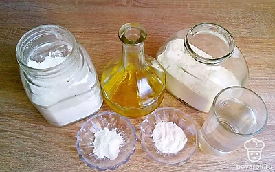 Просейте муку.