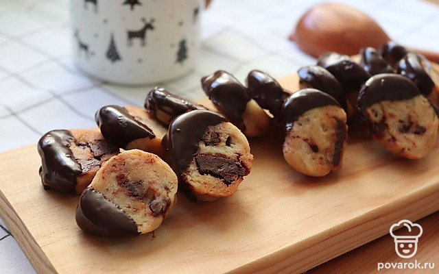 Песочное печенье с шоколадом — Рецепт с фото