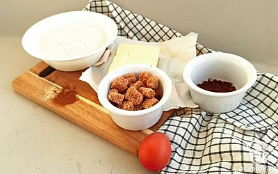 Рассчитайте нужное количество всех ингредиентов. Слегка размягчите сливочное масло.