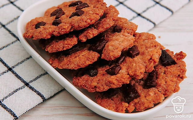 Овсяное печенье с шоколадом — Рецепт с фото