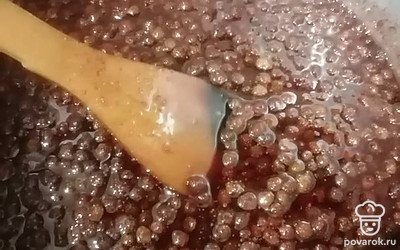  В третий раз нагреваем и провариваем пару минут после закипания. 