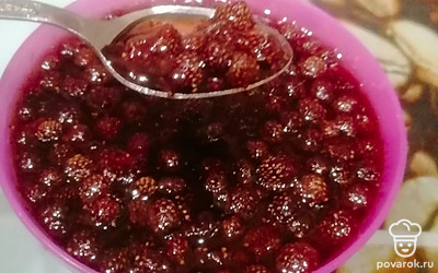 Убираем варенье на хранение в темное, прохладное место. Вкусное и полезное лакомство готово.
