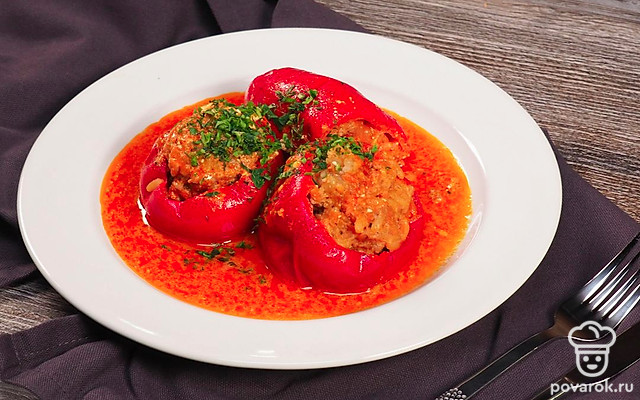 Перцы, фаршированные мясом, в кастрюле — Рецепт с фото