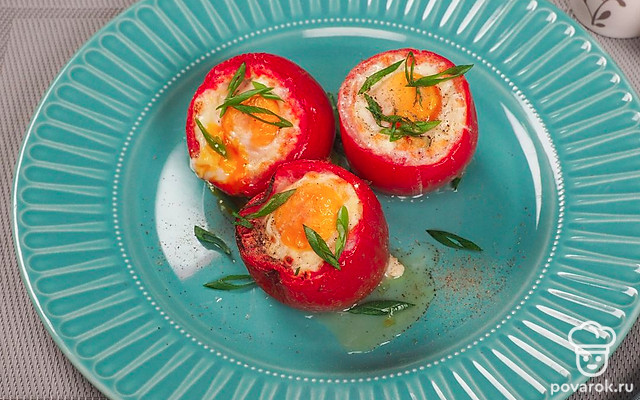 Помидоры, фаршированные яйцом — Рецепт с фото