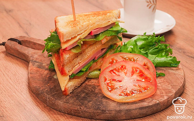 Сэндвич с колбасой — Рецепт с фото