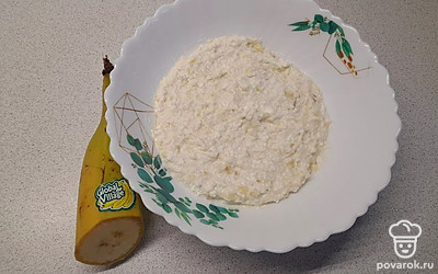 Если вы сладкоежка и для вас творожный крем недостаточно сладкий, добавьте сахарную пудру или мед по вкусу.