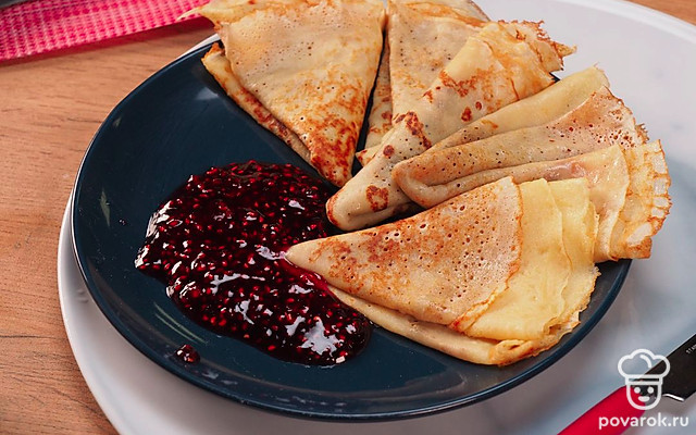 Блины на молоке с дырочками — Рецепт с фото