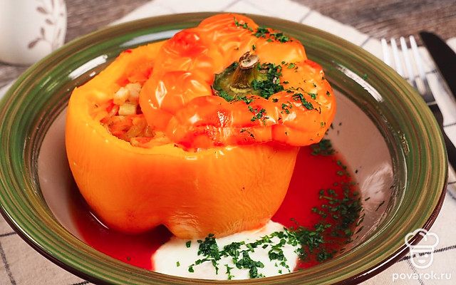Перец, фаршированный овощами — Рецепт с фото