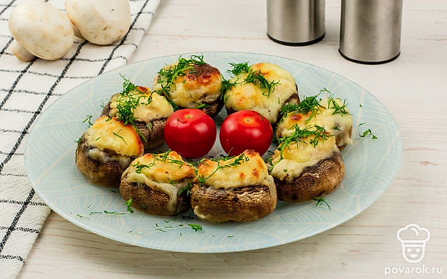 Сливочные шампиньоны с курицей — Рецепт с фото