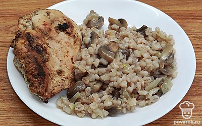 Можно подать как самостоятельное блюдо или дополнить мясным блюдом.