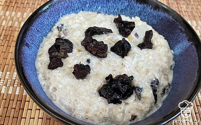 Овсянка с черносливом — Рецепт с фото