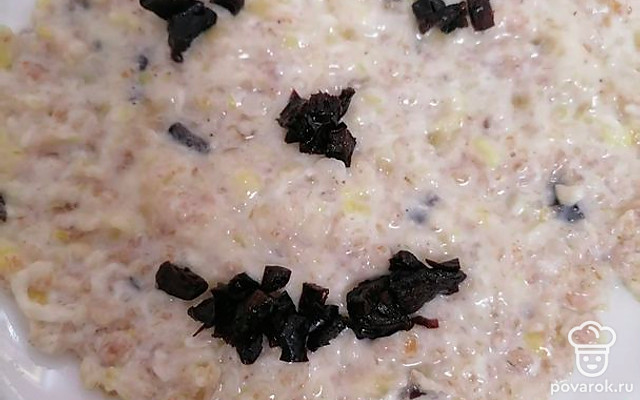 Каша из пяти злаков с бананом и черносливом — Рецепт с фото