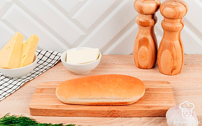 Подготовьте все необходимые ингредиенты. Разогрейте духовку до 180⁰С. Сливочное масло достаньте из холодильника за 30 минут до начала приготовления.