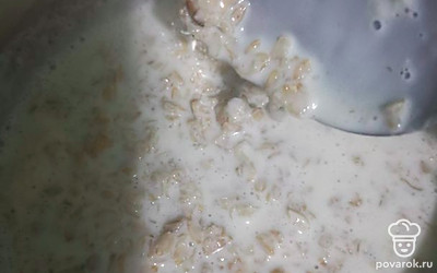 Варите до загустения около 15 минут.