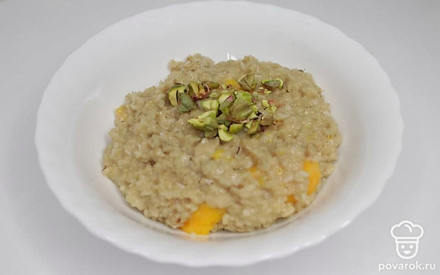 Экзотическая овсянка с манго и фисташками — Рецепт с фото