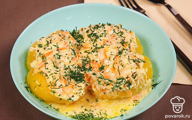 Фаршированный перец в сметане — Рецепт с фото