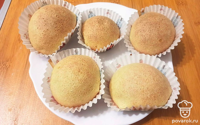 Пышные кексы со сгущенкой — Рецепт с фото